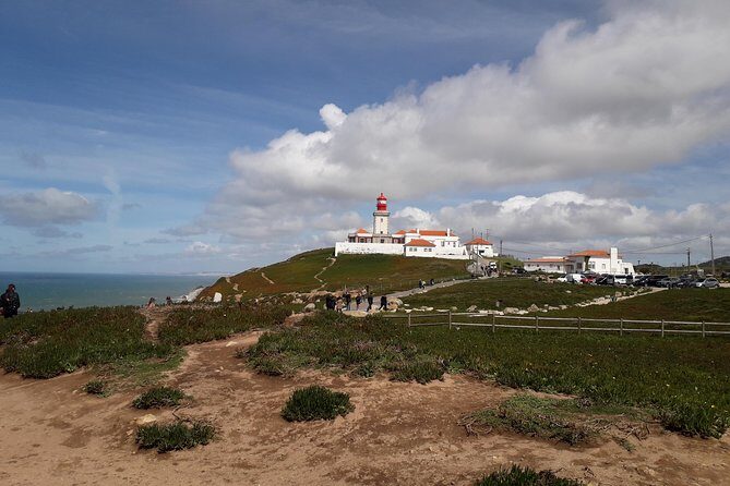 Private tour - The Beautiful Cascais - The Transportation and Group Size