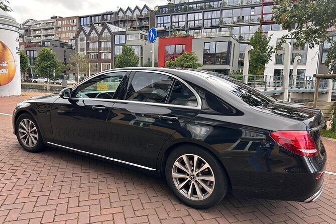 Private Transfer from Amsterdam Schiphol Airport to Amsterdam - Who Should Consider This Service?