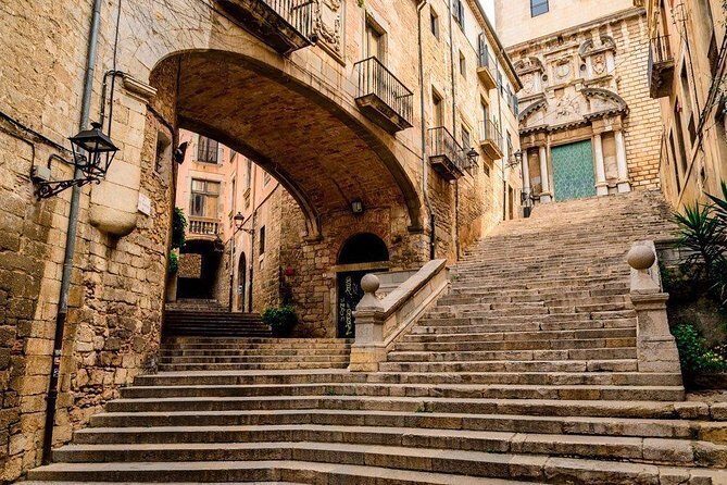 Private Transfer from Barcelona (BCN) airport to Girona City - Detailed Review of the Private Transfer Experience