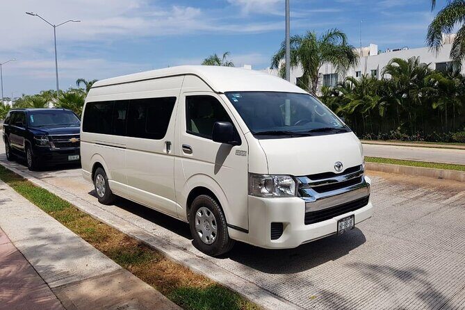 Private Transfer From Cancun Airport to Cancun - Efficient and Stress-Free Airport Arrival