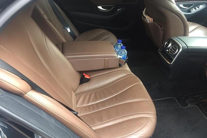 Private transfer from Dusseldorf to Amsterdam or Schiphol Airport - Why Travelers Love This Service