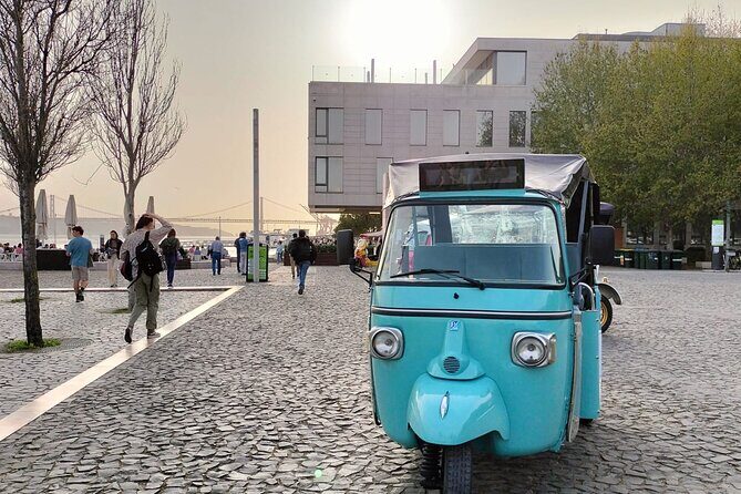 Private Tuk Tuk Tour 1h30 to Lisbon - Authentic Experiences and Real Guest Perspectives