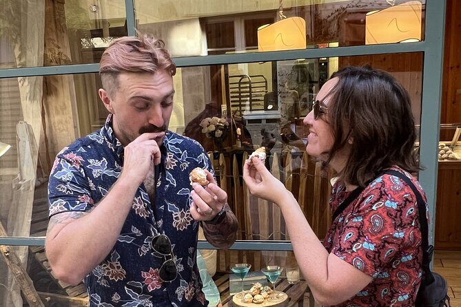 Private Walking & Wine Tasting Tour of Bordeaux with local Sophia - What Travelers Are Saying