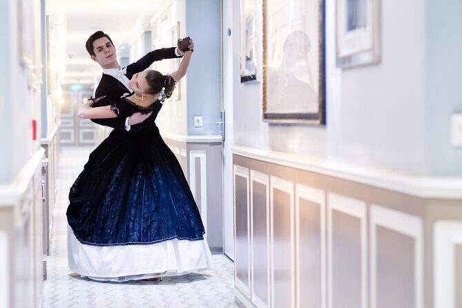 Private Waltz Workshop for Friends & Families (4-14 guests) - What Do Real Participants Say?