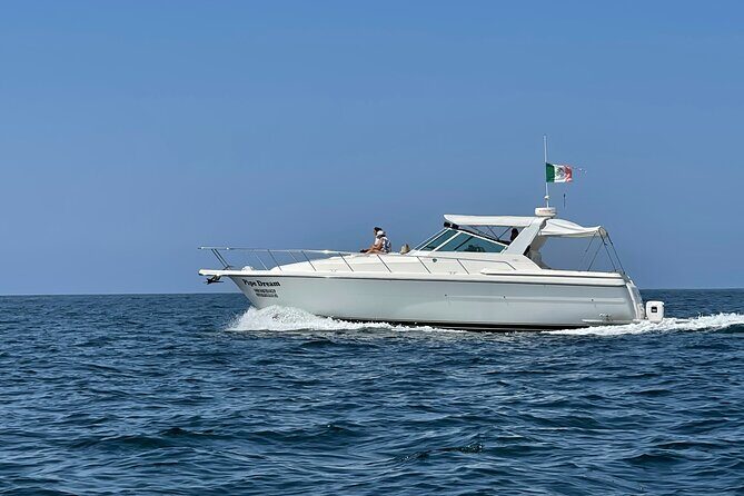 Private Yacht, Sightseeing, Snorkeling and Private beaches - Starting Point and Logistics