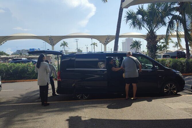 PVR VIP Round trip transfers Airport - Zona Romantica - Airport - Vehicle Options and Capacity