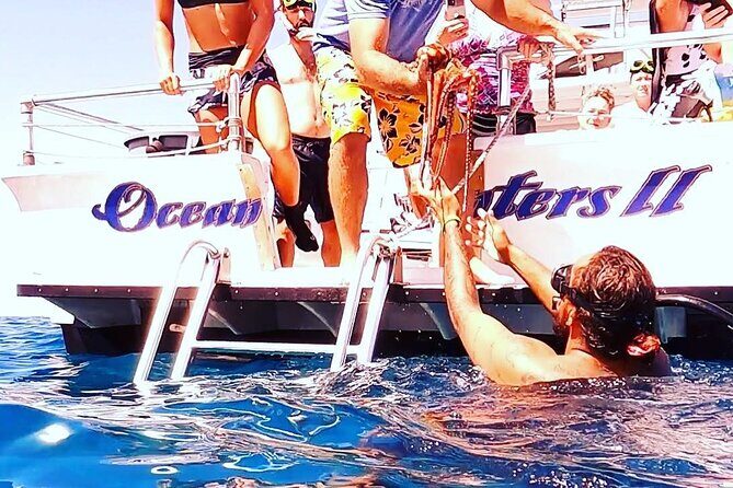 Reef Snorkel under the Captain Cook monument in Kealakekua Bay - Who Should Consider This Tour?