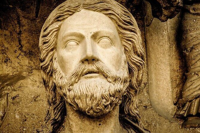 Reims Scavenger Hunt and Highlights Self-Guided Tour - Who Should Consider This Tour?