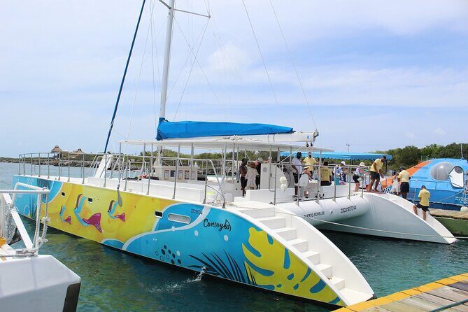 Relax yourself in Pleasure Catamaran to Isla Mujeres from Cancún - Analyzing the Value