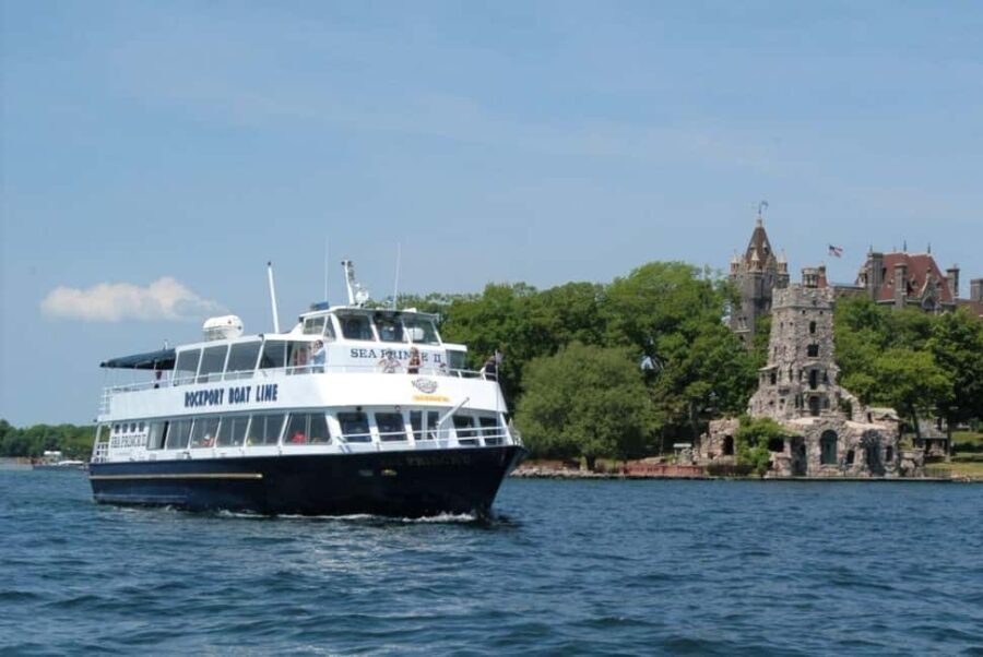 Rockport, ON: 1000 Islands/Boldt Castle Sightseeing Cruises - The Experience in Action