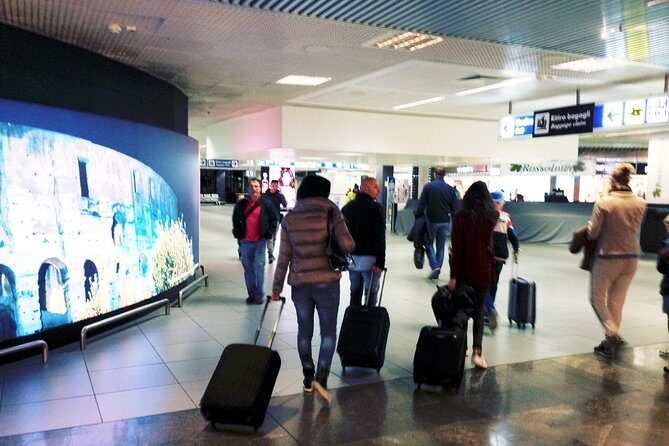 Rome Fiumicino(FCO)airport:Private Transfer to Civitavecchia(Rome's cruise port) - Punctuality and Reliability