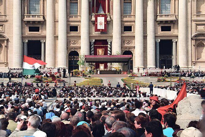 Rome: Reserved Pope Audience Experience with Tour guide - The Significance of the Ceremony