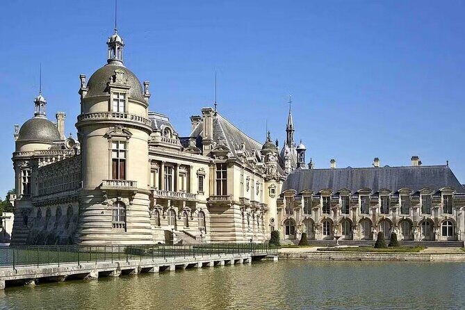Royal getaway to the Domaine de Chantilly in Van Premium - Deep Dive into the Experience
