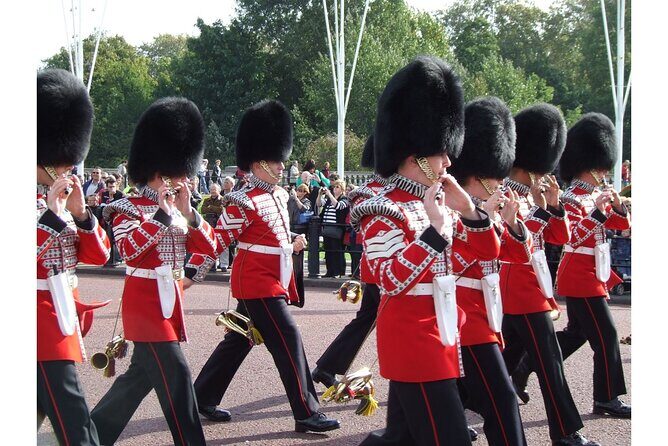 Royal London with Changing of the Guard Private Car Tour - The Itinerary: A Closer Look at Each Stop