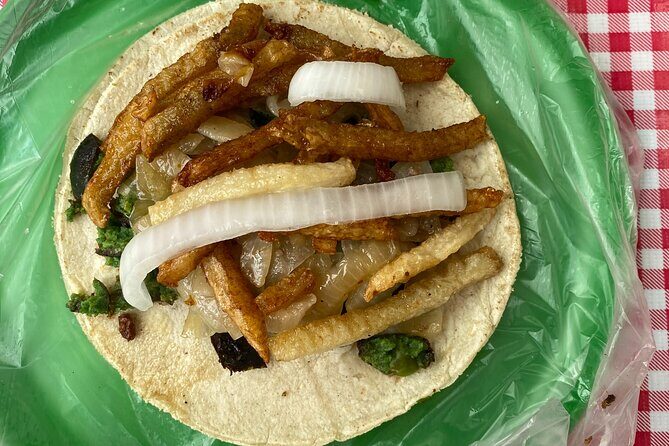 Sabores Bravos de Tepito eats the best food in the neighborhood - What the Tour Entails