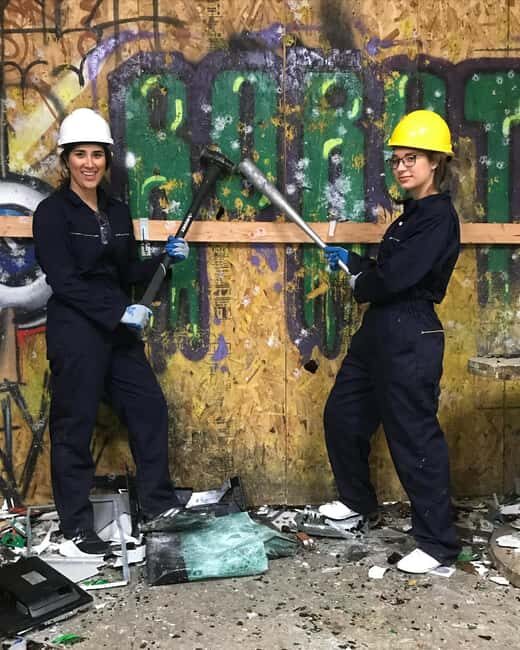 Sacramento Downtown: Rage Room Experience - Who Should Consider This?