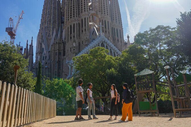 Sagrada Familia & Park Guell Guided Tour - A Detailed Breakdown of the Tour Experience