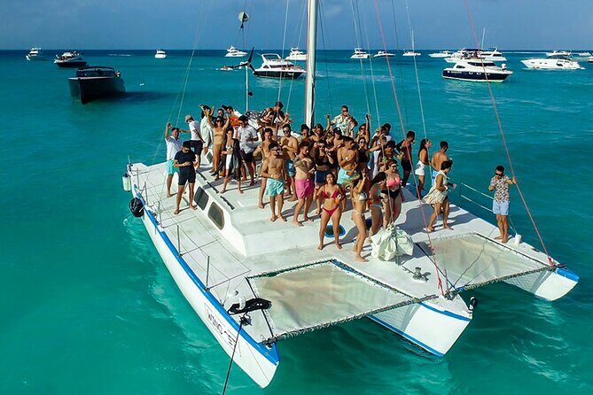 Sailing Catamaran Party to Isla Mujeres from Cancun - The itinerary in detail: from departure to return