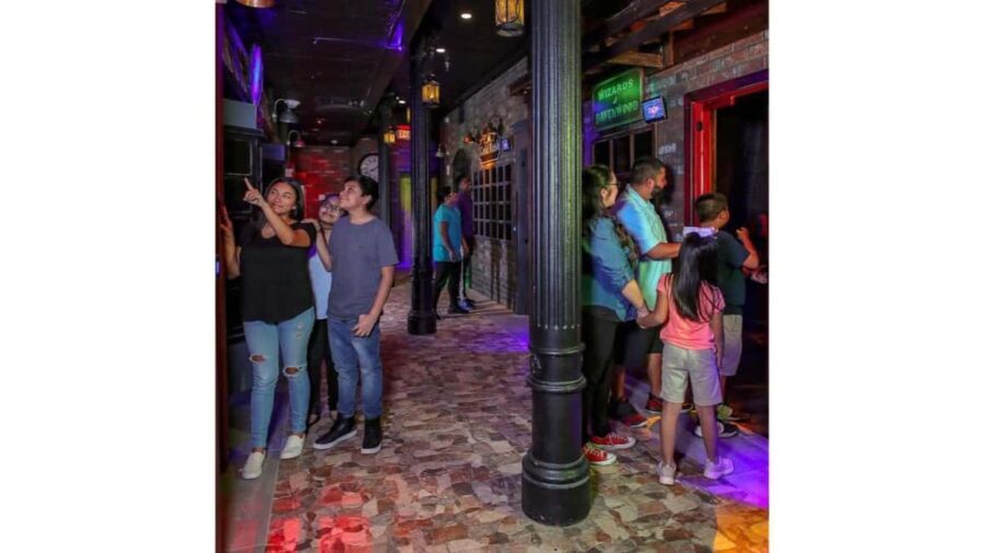 San Antonio: Mirror Maze and Escape Room Ticket - What to Expect at the Mirror Maze and Escape Rooms