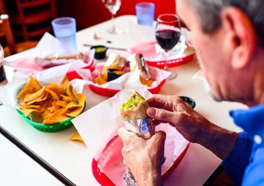 San Francisco: Mission District Food Tour with 6 Tastings - Exploring Murals and Street Art