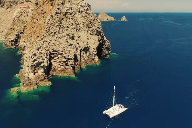 Saranda Catamaran VIP to Krorez and Kakome Beach with Lunch - What It’s Like On the Water