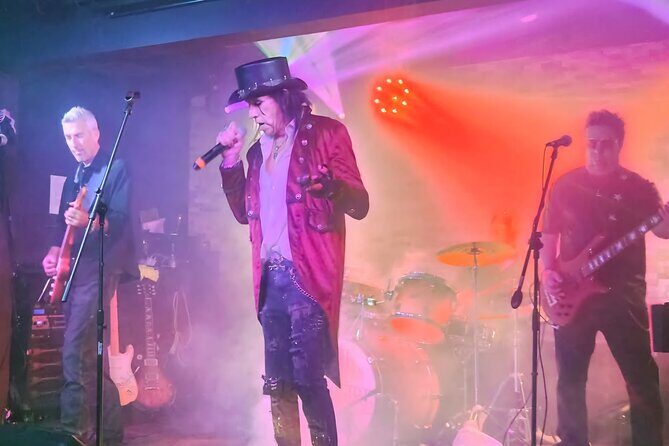 School's Out: The Alice Cooper Tribute Show at Alexis Park Hotel - An In-Depth Look at the Experience