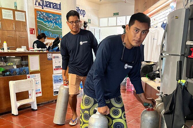 Scuba Diving around the Riviera Maya Reefs - What’s Included and What You Need to Know