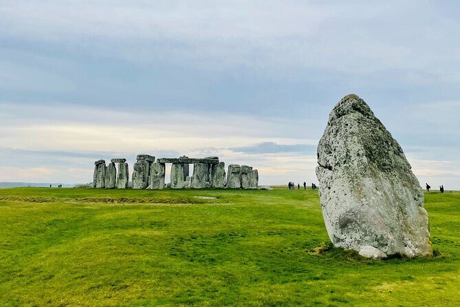 Secrets of Stonehenge Private Half-Day Tour from Bath - The Transport and Logistics
