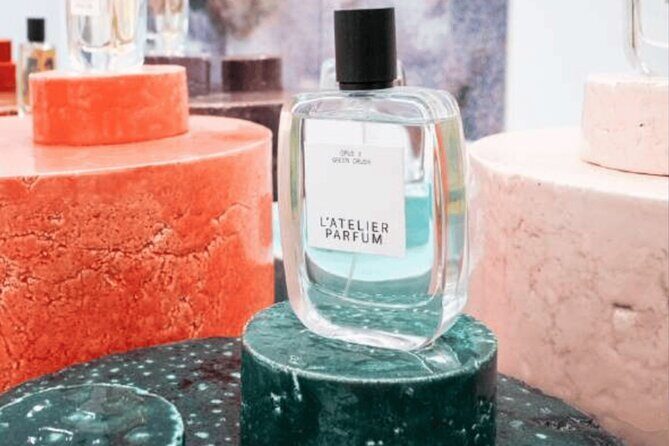 See 15 plus Paris Sights Tour and Fun Perfume Experience - The Perfume Experience: A Luxurious Finale