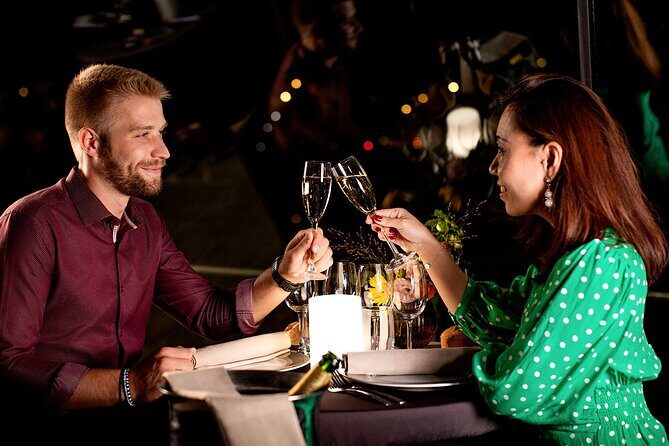 Seine River New Year's Eve Gourmet Dinner Cruise & Live Music - A Closer Look at the Seine River New Years Eve Gourmet Dinner Cruise & Live Music