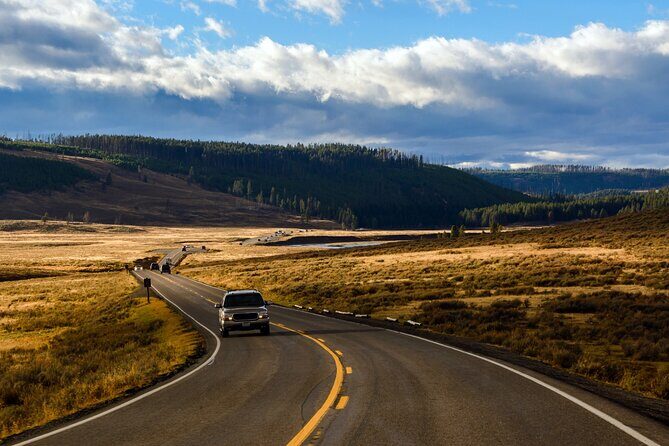 Self Guided Audio Walking Tour of Old Faithful Geyser Basin - Exploring Old Faithful Geyser Basin with Your Personal Guide