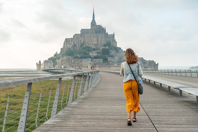 Shared the adventure at Mont Saint-Michel Île Médiévale dException - Discovering the Village: Charm and Cuisine