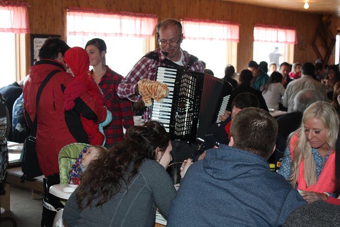 Shuttle from Quebec City to Sugar Shack / Navette Cabane a Sucre - What to Expect from the Shuttle Service