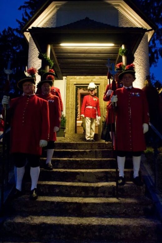 Silent Night Oberndorf Christmas Eve Tour from Salzburg - What’s Included and Practical Tips