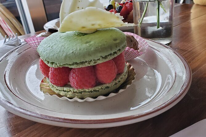 Sit & Snack by Best Detroit Walking Tours - FAQ About the Sit & Snack Tour