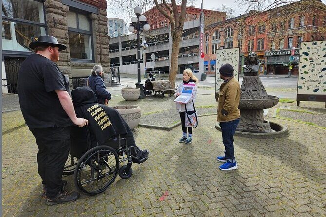 Six Women: A Seattle History Tour - The Sum Up