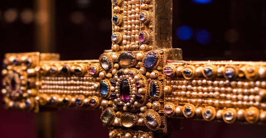 Skip-the-line Imperial Treasury Vienna Private Guided Tour - The Guided Tour: What It Feels Like