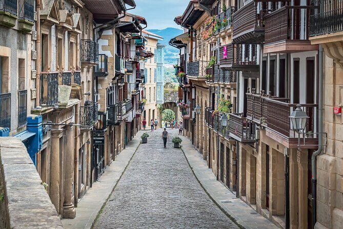 Small Group Hondarribia Historic Walking Tour - Who Should Consider This Tour?