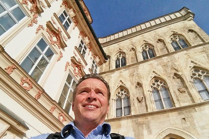 Small Group Prague Old Town and Jewish Quarter Walking Tour - Who Should Consider This Tour?