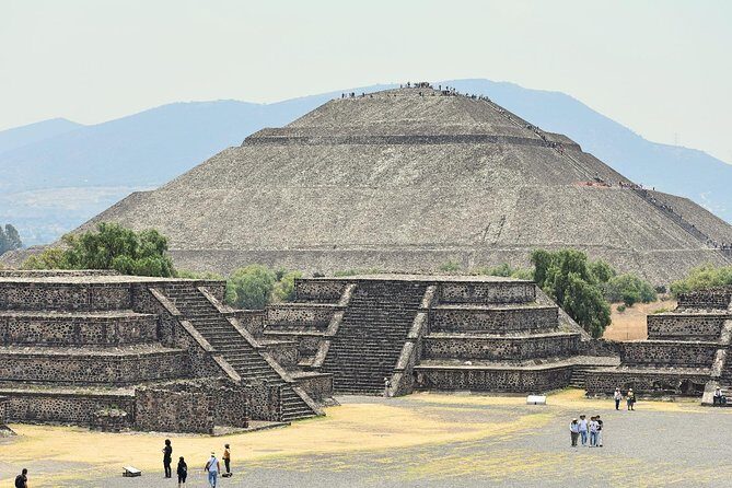 Small Group: Teotihuacan Pyramids and Shrine of Guadalupe from Mexico City - Timing and Duration