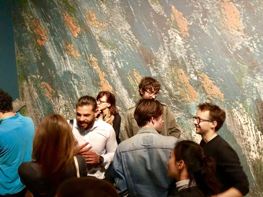 Smithsonian Natural History + Air & Space Museum Tour 8ppl - Crossing the National Mall: A Scenic Walk