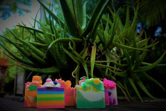 Soap Making Classes with Bubble Shack Hawaii - The Mix & Pour: Creating Your First Bars