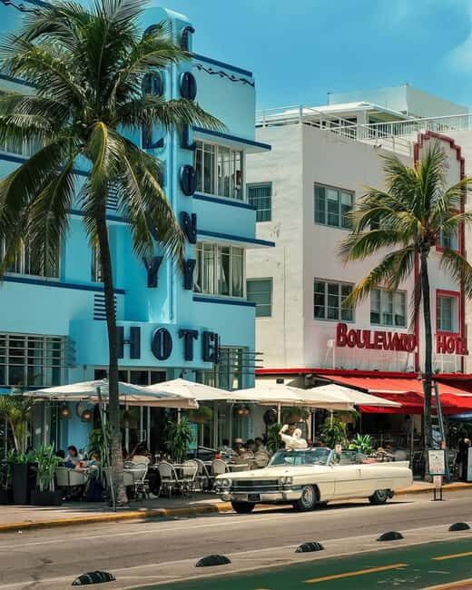 South Beach: French Guided Tour of the Art Deco District (2 hours) - What Does the Price of $38 Get You?