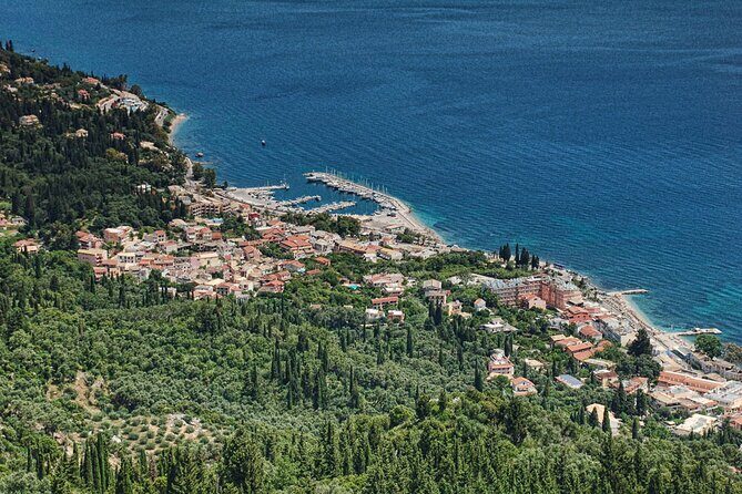 South Corfu Premium 4x4: Villages, Views & Flavours - Transportation and Group Size