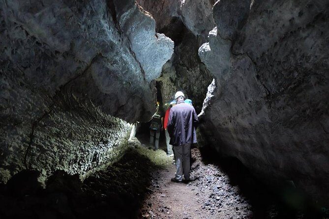 Speleology Tour in Cueva de Las Palomas in La Palma - What the Reviews Reveal