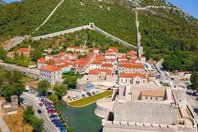Split to Dubrovnik Private Transfer with Stop in Ston - The Charm of Ston: A Historic and Culinary Gem