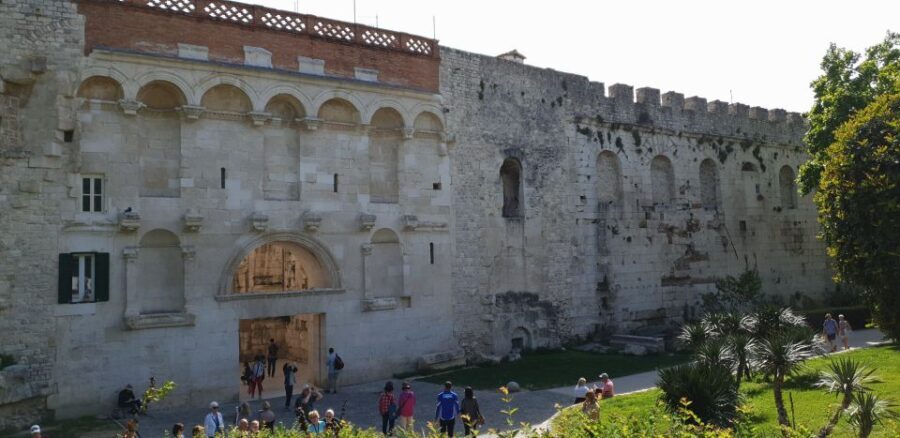 Split: Walking tour of Split with a 'Magister' of History - Why This Tour Stands Out