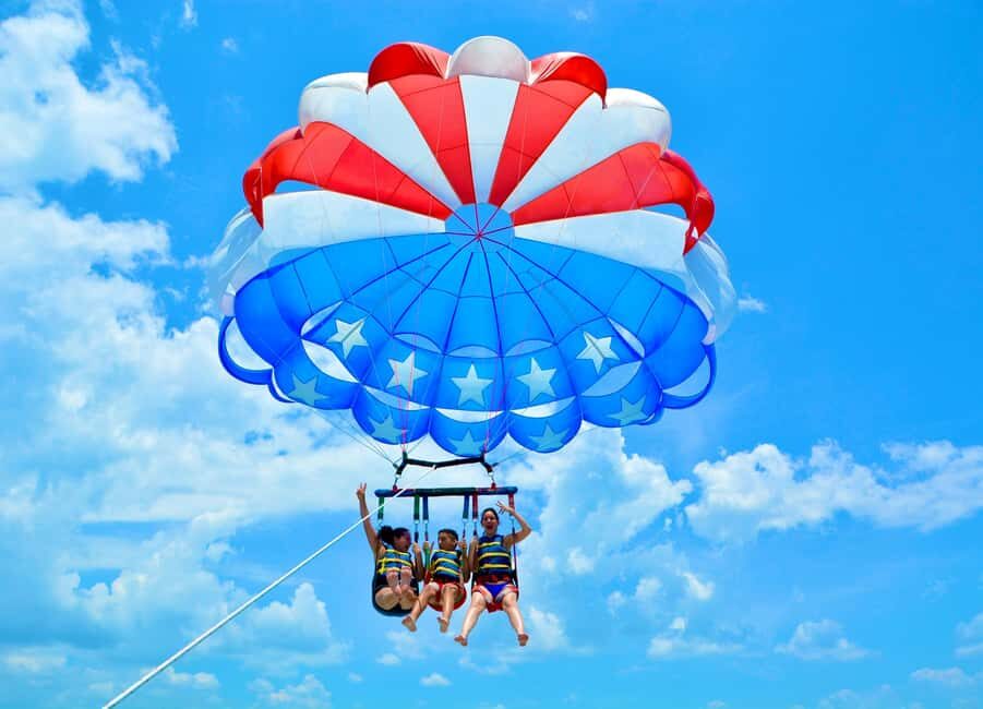 St. Petersburg: Parasailing Tour - In-Depth Look at the Itinerary