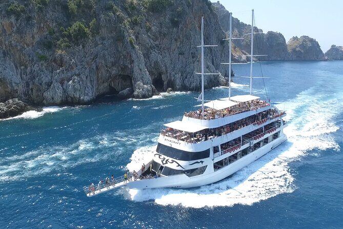 Starcraft Day Trip Party Boat - An Overview of the Experience