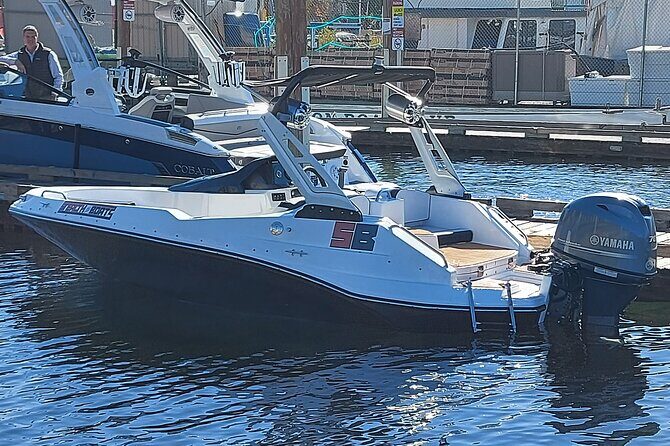 Stealth 4 Passenger Boat Rental - What Do Users Say?